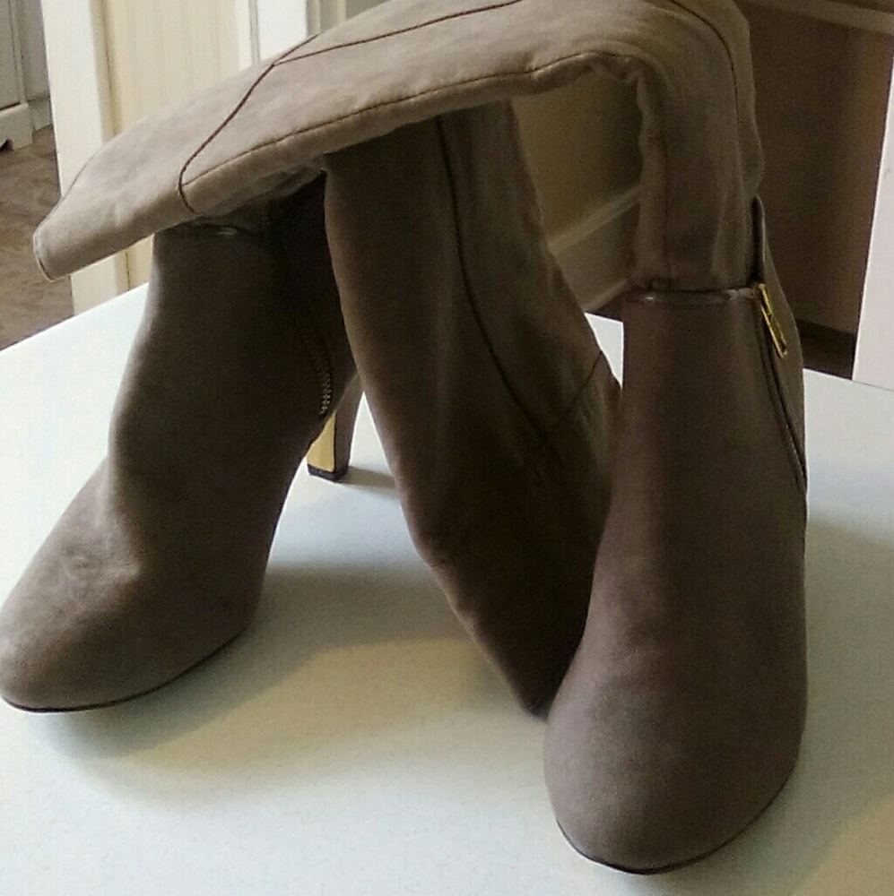 Taupe faux suede boots